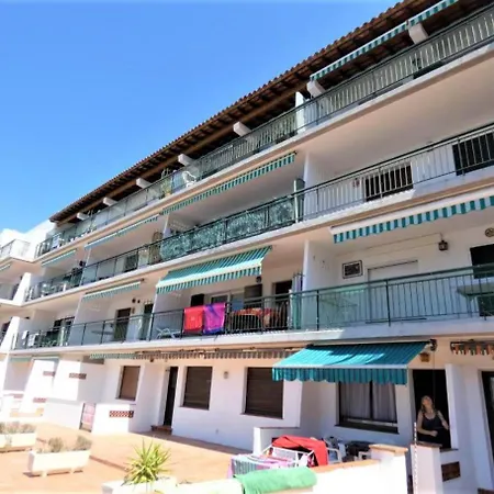 Canyelles Petites Apartment